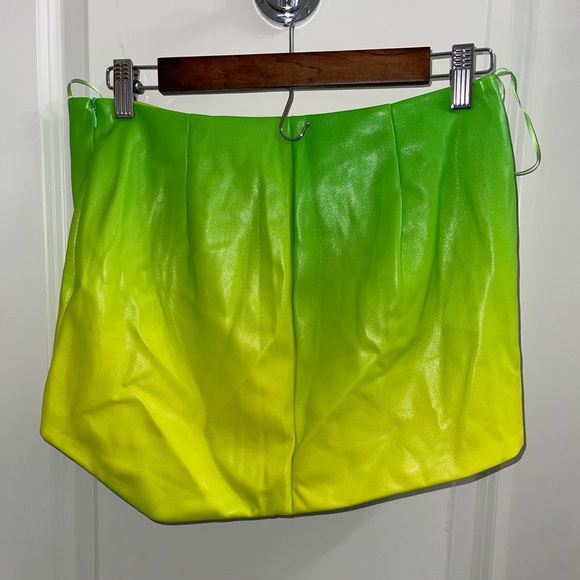 NEW *Faux Leather Ombre Skirt 2 Piece Matching Set- Green/combo* - Picture 4 of 7